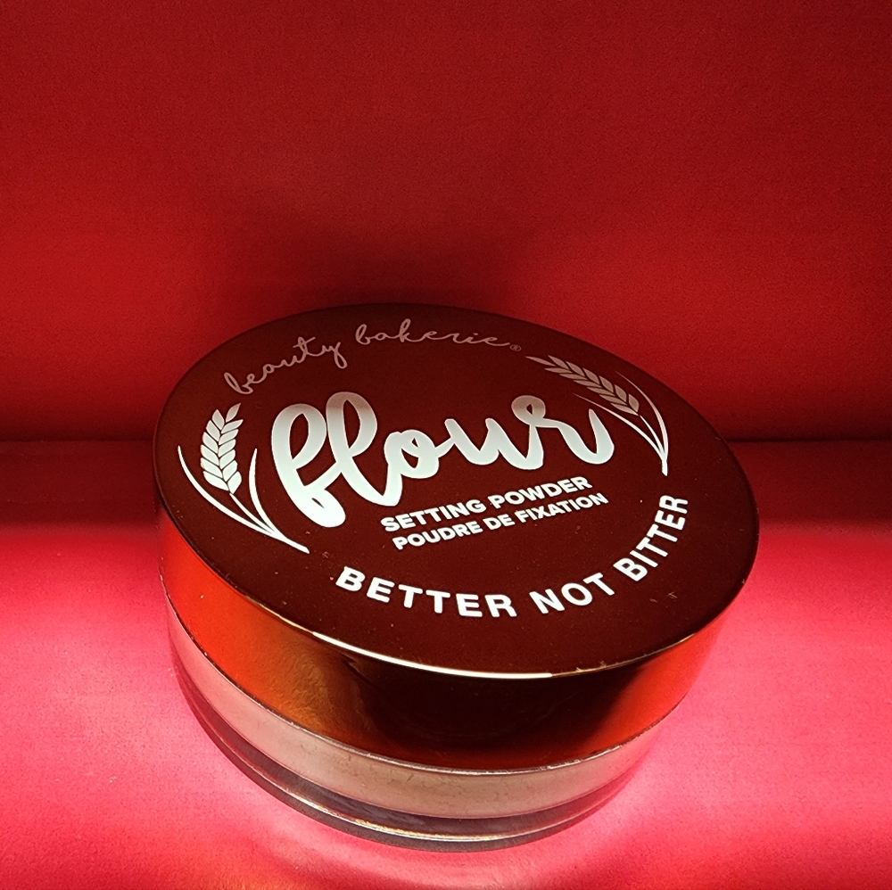Beauty Bakerie Oak Translucent Flour Setting Powder NEW